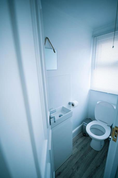 The Beach Suite - Top Floor With Easy Invest Lowestoft Exteriör bild