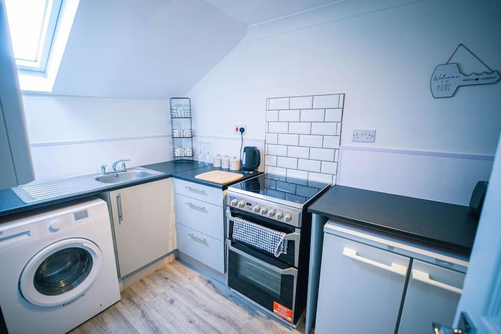 The Beach Suite - Top Floor With Easy Invest Lowestoft Exteriör bild