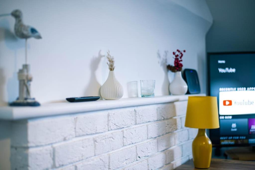 The Beach Suite - Top Floor With Easy Invest Lowestoft Exteriör bild